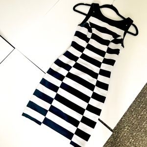 Navy and White color block hip hugging dress (2)